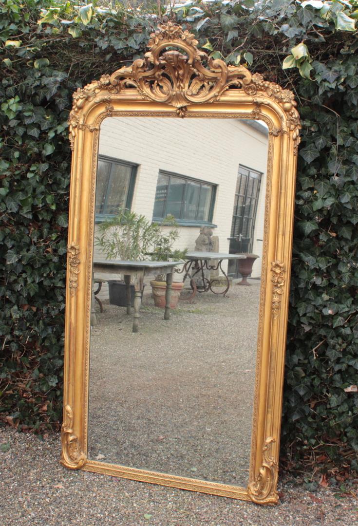 gro-e-antike-spiegel